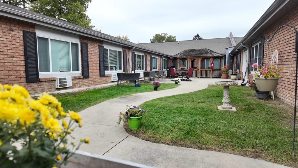 Riverside Village Gazebo 10.25