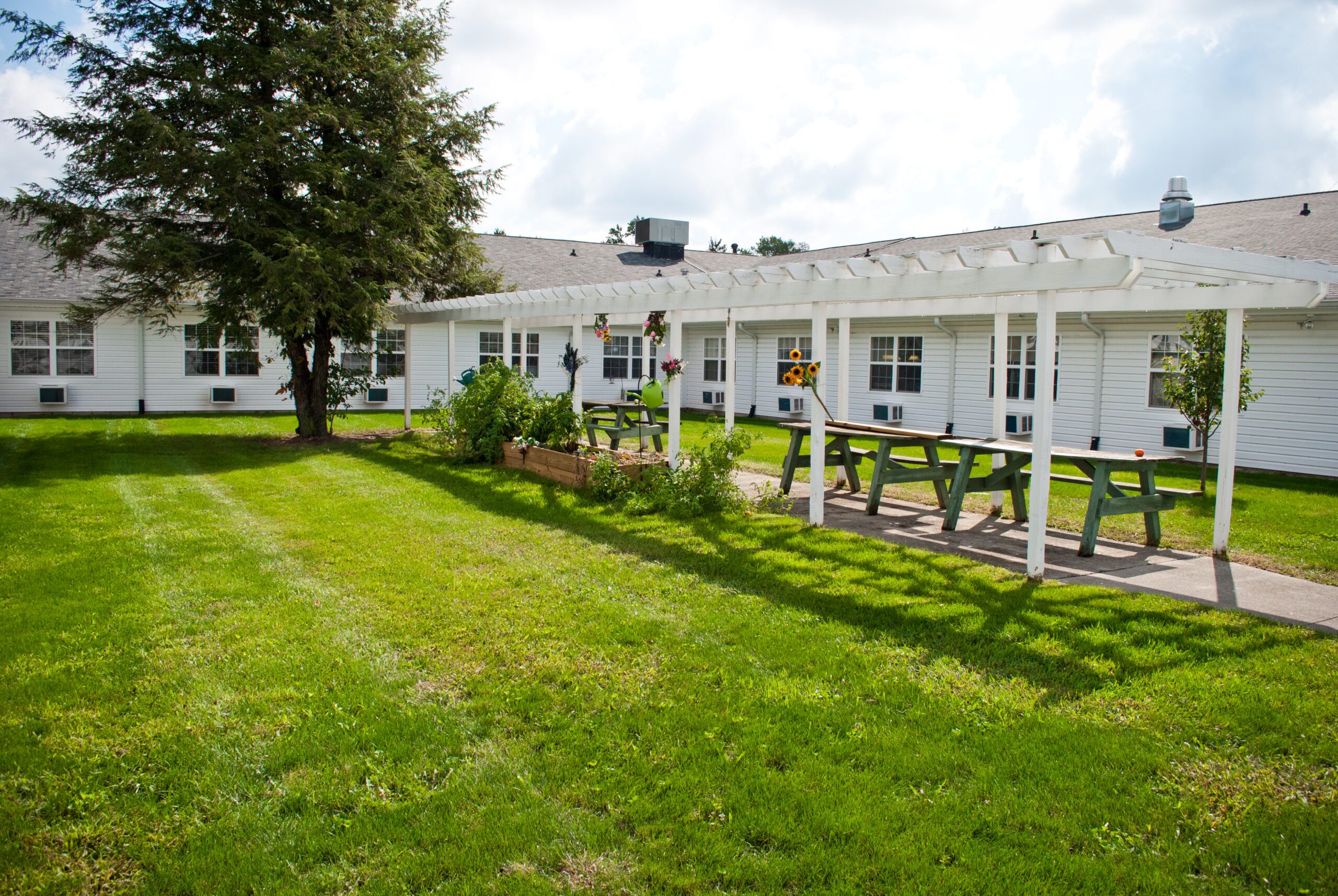 EdgewaterWoods Courtyard