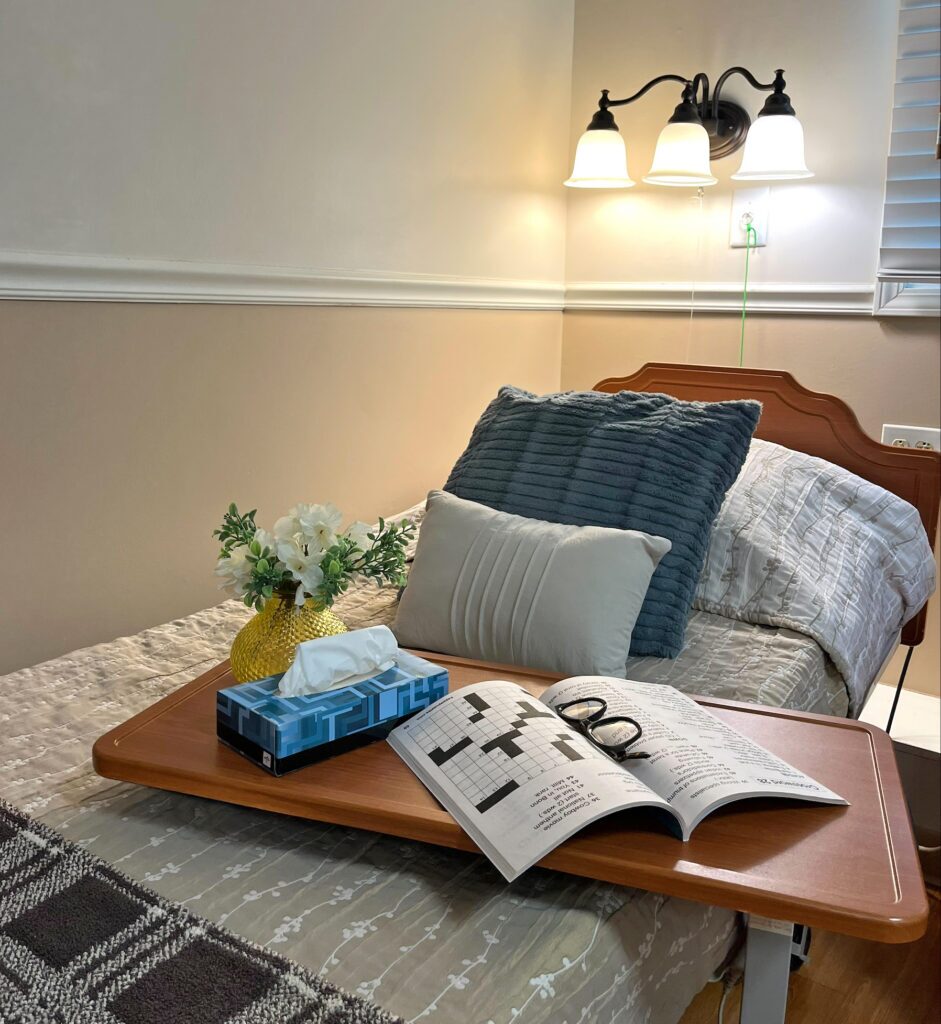 Hickory Creek at Rochester - Room