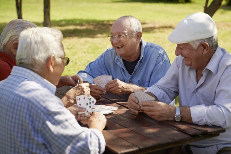 Train Your Brain! How Brain Games Help Improve Dementia Symptoms
