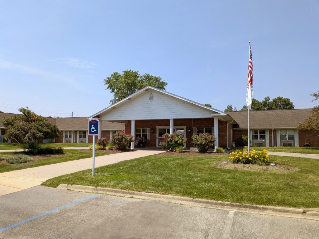 Lake Pointe Village Exterior
