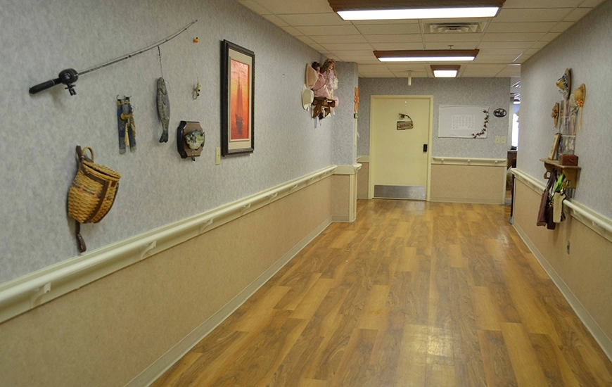 NorthWoodsVillage Hallway2