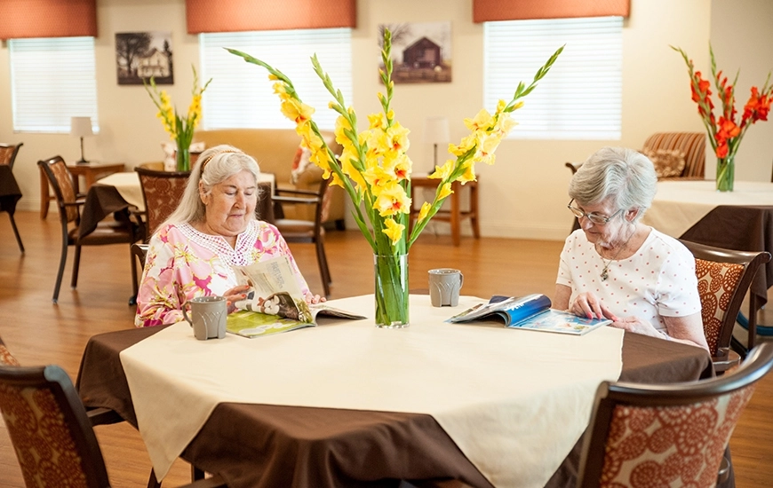 LakePointeVillage DiningResidents