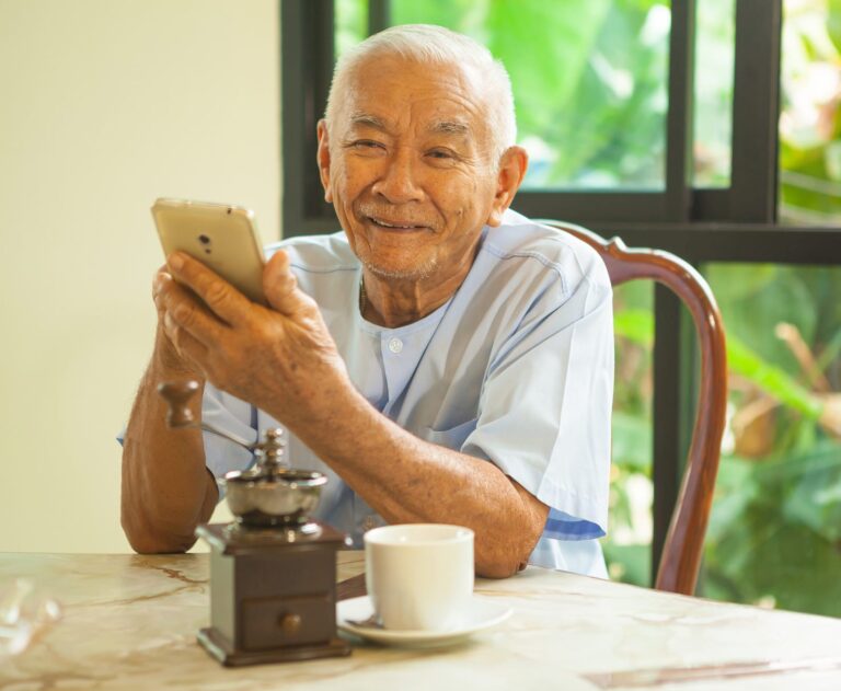 How Seniors Are Using Technology to Stay Connected