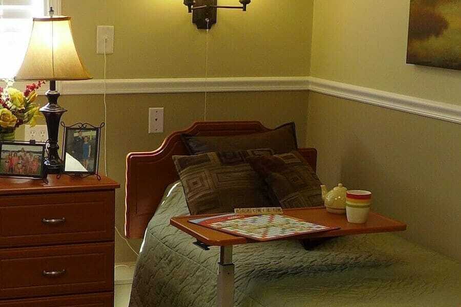Franklin Resident Room With Bed Tray